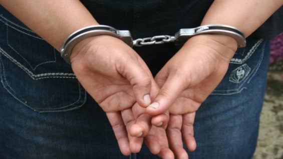 La mujer es acusada de comprar propiedades con dinero del narcotráfico.