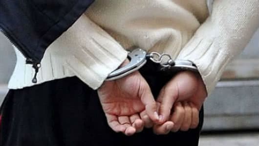 El ex suboficial del Ejército colombiano fue interceptado al descender de un vuelo procedente de Lisboa. Foto Noticias RCN