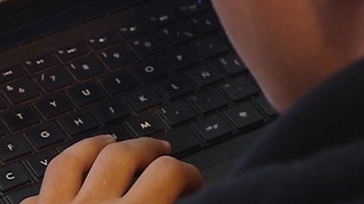 las interceptaciones ilegales fueron hechas a voceros de La Habana, periodistas y altos funcionarios. Foto: Noticias RCN