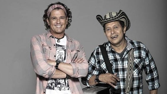 "En 23 años de conciertos al menos no recuerdo uno sin mi compadre Egidio. Mejórate pronto porque me siento incompleto", escribió Carlos Vives en Twitter.