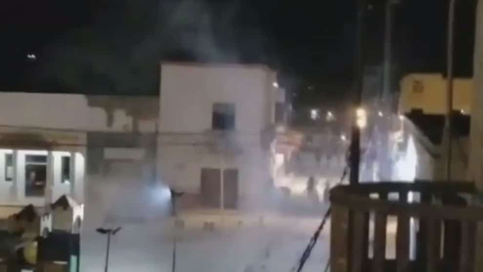 La Policía lanzó gases lacrimógenos.