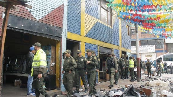 Las autoridades investigan si existen uniformados relacionados con las mafias que operaban en el sector del Bronx. Foto Noticias RCN