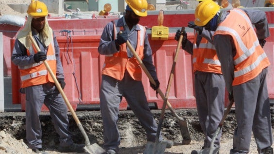 Según cifras de AI 441 trabajadores procedentes de India y Nepal murieron en Catar en 2014. Foto: AFP