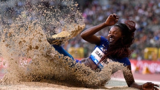 Caterine Ibargüen gana en triple salto en la reunión de atletismo de Madrid. Foto: YORICK JANSENS / BELGA / AFP.