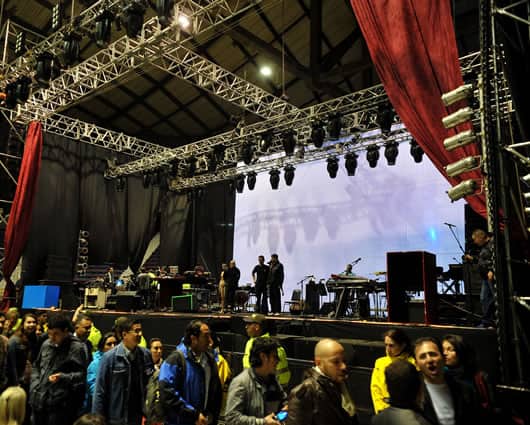 En la noche del viernes, Fito Paez se presentó sólo tras la cancelación de Charly García / AFP