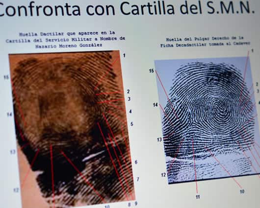 Autoridades mostraron el cotejo de huellas dactilares de 'El Chayo'. Foto: AFP