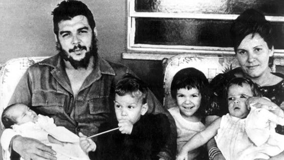 Ernesto Che Guevara fue asesinado el 9 de octubre de 1967 en Bolivia, un día después de ser capturado por el Ejército. Foto: archivo AFP.