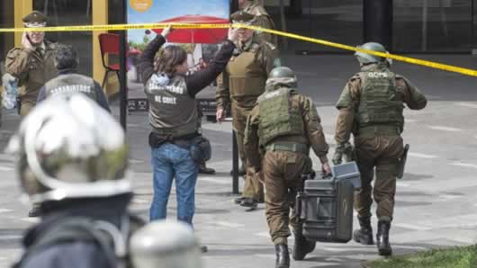 Autoridades ya identificaron el vehículo donde huyeron los sospechosos. Foto: AFP.