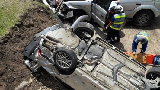 El choque se presentó entre un automóvil y una camioneta. Foto:Bomberos de Chía