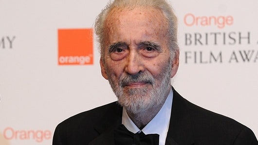 En el 2001 fue nombrado ‘caballero del Imperio Británico’ por el príncipe de Gales, convirtiéndose en Sir Christopher Lee. Foto: AFP.