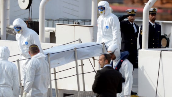 De continuar así, la OIM calcula que el 2015 podría terminar con 30.000 migrantes muertos. Foto: AFP