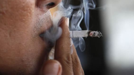 La medida no afecta a los autos descapotables y los cigarrillos electrónicos.