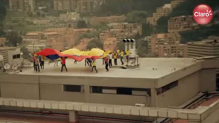Imagen de la campaña de Claro alentando a la Selección. Foto: Claro