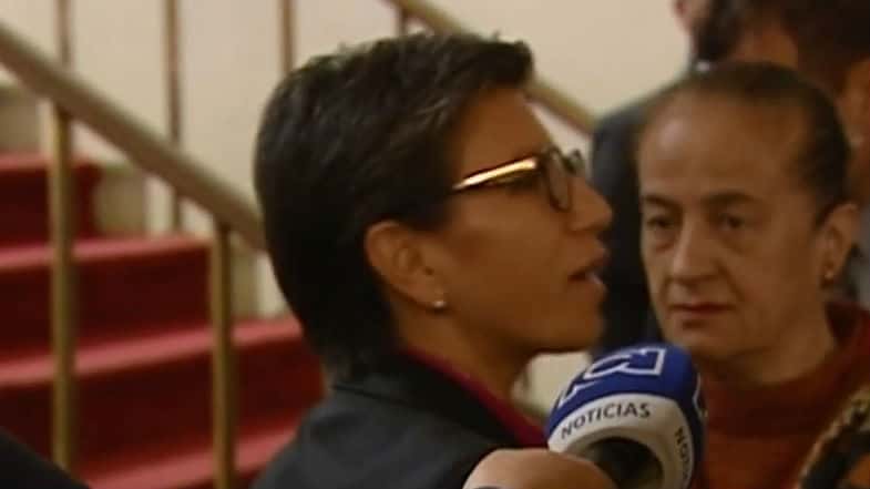 La senadora Claudia López acusó a integrantes de la bancada uribista de sabotear la aprobación de un proyecto de ley del Gobierno. Foto Noticias RCN