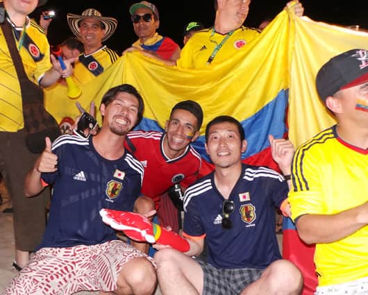Incluso los japoneses celebraron con los colombianos después de ser derrotados. Foto: @JBarrantese