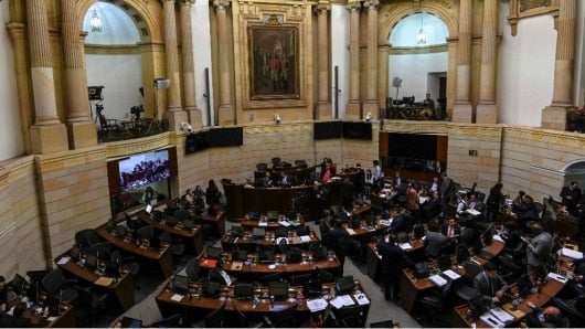 Son 250 congresistas y excongresistas de quien se pide información. AFP