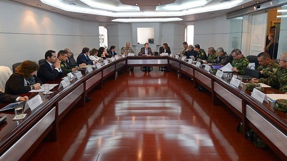 Santos se reunió en la Casa de Nariño con sus ministros y altos mandos militares. Foto: SIG