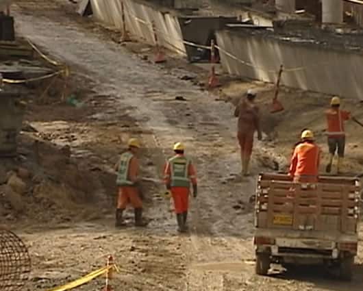 Constructores aseguran que si la retención en la fuente en los contratos de construcción se incrementa de 1% a 2.5% se afectan las obras en el país.