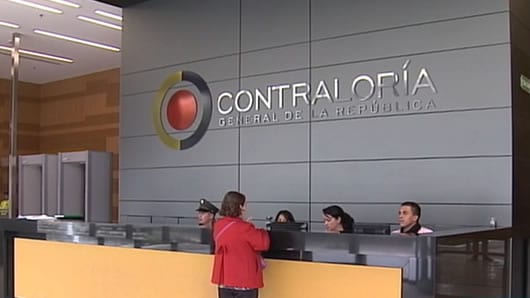 En la adición del contrato se contemplaron los aumentos de ley más el IVA. Foto: Noticias RCN.