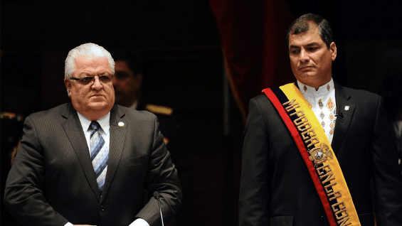 Fernando Cordero junto al presidente de Ecuador, Rafael Correa. AFP