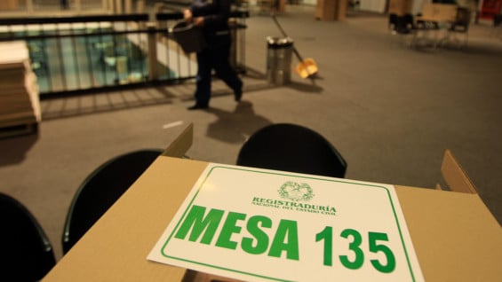 400.000 uniformados se encargarán de la seguridad en los 10.338 puestos de votación. Foto: EFE