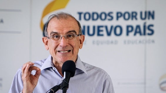 Humberto de la calle, jefe del equipo negociador del Gobierno en Cuba. Foto: AFP.