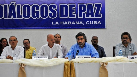 Para algunos analistas, el desescalamiento fue pactado en la mesa de negociación, junto a las Farc.