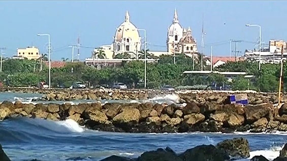 Pese al lento crecimiento de la economía, el informe concluye que Cartagena sigue impulsando el desarrollo de Colombia desde el turismo y la industria. Foto Noticias RCN