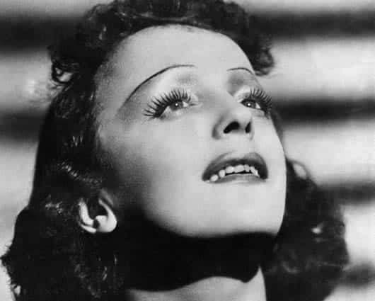 Edith Piaf murió en 1963 a los 47 años tras una vida atormentada. Foto: AFP