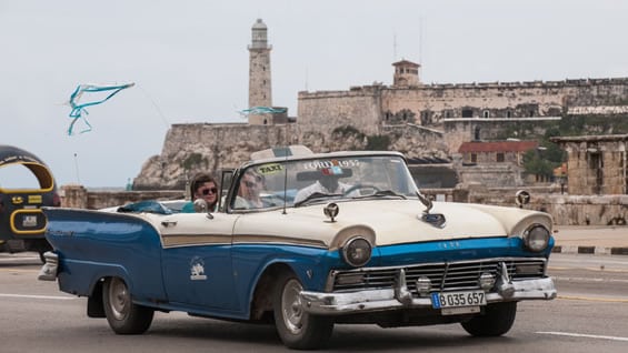 El nuevo marco normativo reduce los requisitos para viajar a Cuba. Foto: AFP