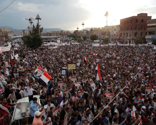 El país está dividido entre quienes apoyan a los Hermanos Musulmanes y quienes quieren un cambio político. Foto: AFP