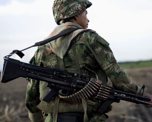 Las Farc han derribado 19 torres de energía en lo corrido del año. Foto: AFP.