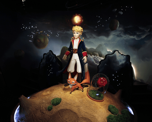 "El Principito",el Zorro y la Flor, personajes del famoso libro. Foto: AFP