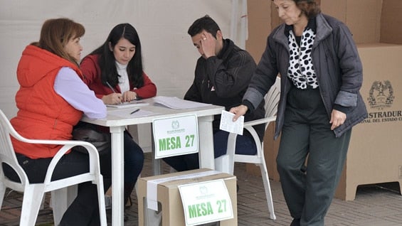 Los ciudadanos podrán inscribir su cédula hasta el 25 de agosto del 2015. Foto: AFP.