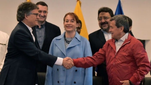 Gustavo Bell y Pablo Beltrán. Foto: AFP