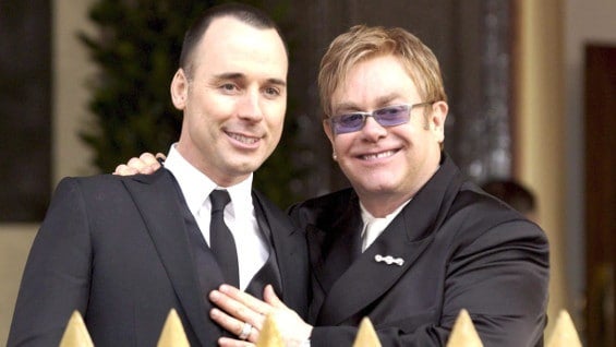 Elton John y su esposo, David Furnish. Foto: EFE.