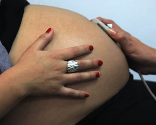 El 10 % de las adolescentes de América Latina entre 15 y 19 años son madres. Foto: AFP