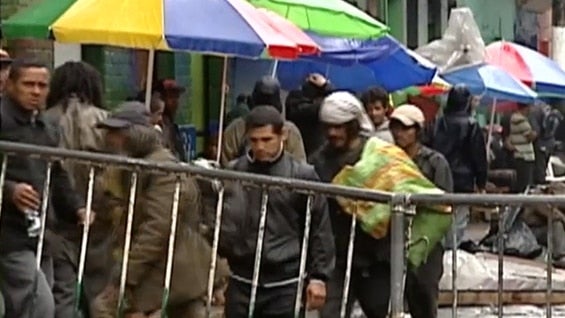 La presencia de habitantes de la calle es uno de los factores que atemoriza a los habitantes. Foto: Noticias RCN.