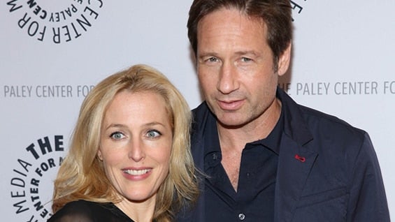 Gillian Anderson y David Duchovny encarnarán de nuevo a los agentes Dana Scully y Fox Mulder. Foto: AFP.