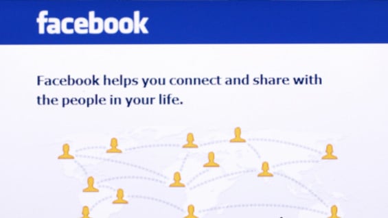 El directivo asegura que Facebook es "transparente" en el uso de cookies. Foto: AFP.