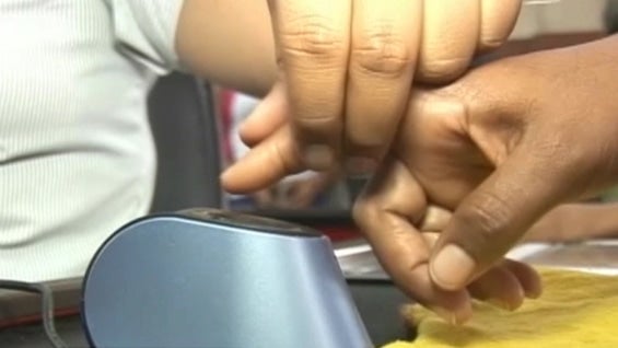 El contrabando afecta al 40 por ciento de los productos destinados al consumo interno.