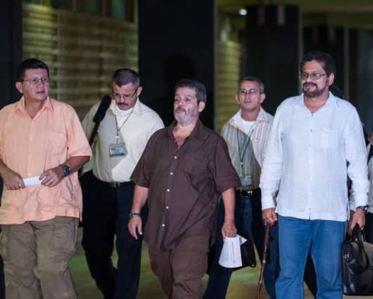 Parte de los integrantes del equipo negociador de las Farc en Cuba. Foto: AFP.
