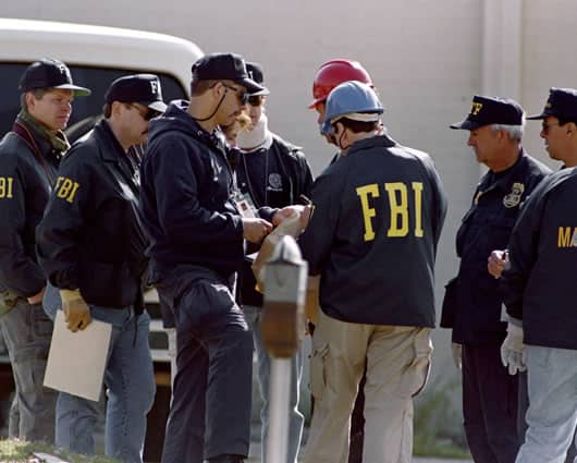 Agentes del Buró Federal de Investigación. Foto: AFP.