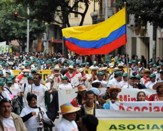 Entre los reclamos que hace Fecode se encuentran demandas por mejor servicio de salud. Foto: AFP.