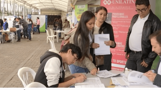 El El SENA ofrece convenios con universidades para continuar el proceso educativo a nivel Universitario. Foto:NoticiasRCN.com