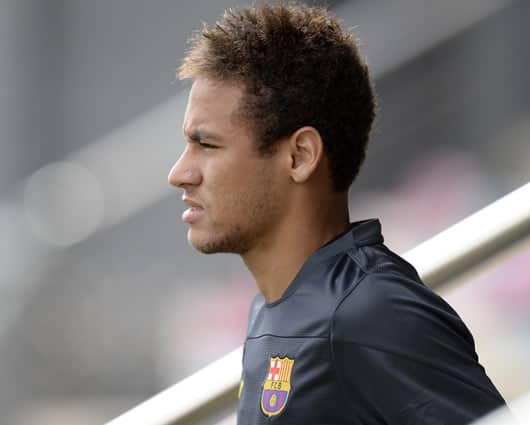 Medios españoles cifraron el fichaje de Neymar en 95 millones de euros. AFP