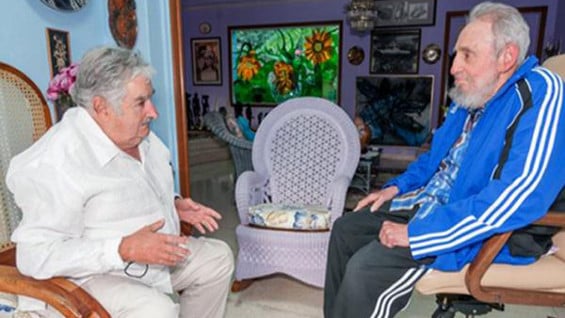 El expresidente de Uruguay José Mujica y el exmandatario de Cuba Fidel Castro. Foto: ACN.