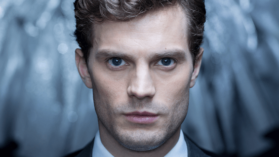 Jamie Dornan interpreta a Christian Grey en la película. Foto: @FiftyShades en Twitter.