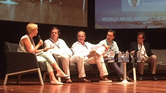 Tras la ceremonia de apertura del Congreso de Medios Informativos, Claudia Gurisatti moderó el foro ‘Dirigir un medio hoy en América Latina: desafíos y oportunidades’.