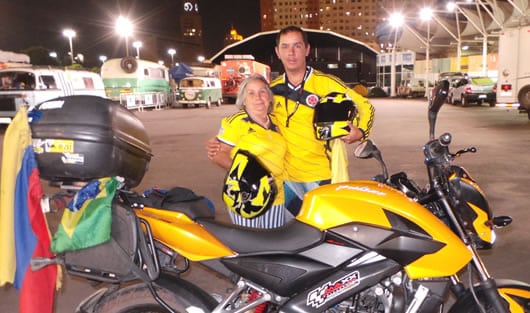 María Elena y su hijo han recorrido 10.000 kilómetros en su motocicleta. Foto: @JBarrantese.